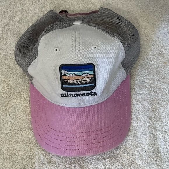 Home Free "minnesota" Pink White Grey Adjustable Mesh Trucker Hat - Picture 11 of 13